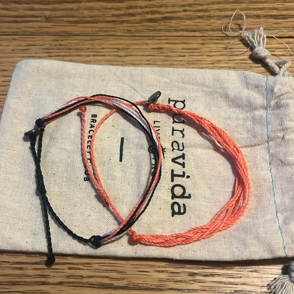 Pura Vida Multiple Thread‎ Bracelets set of 2